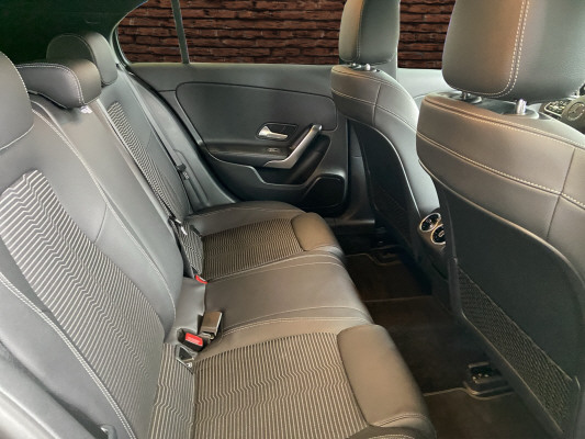 MERCEDES-BENZ A 180 Progressive - 12