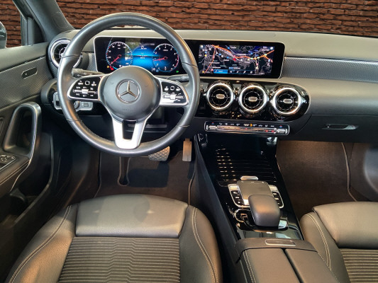 MERCEDES-BENZ A 180 Progressive - 9