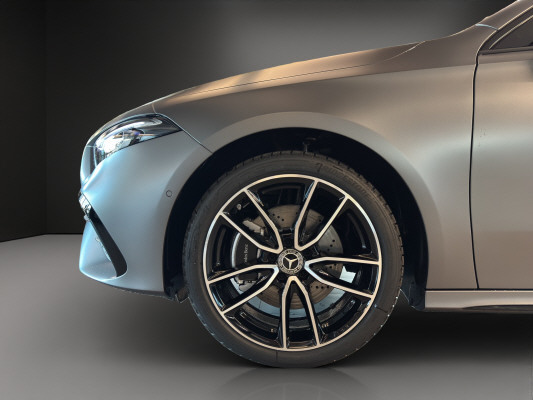 MERCEDES-BENZ A 250 e EQ Star 8G-DCT - 13