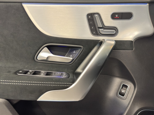 MERCEDES-BENZ A 250 e EQ Star 8G-DCT - 10