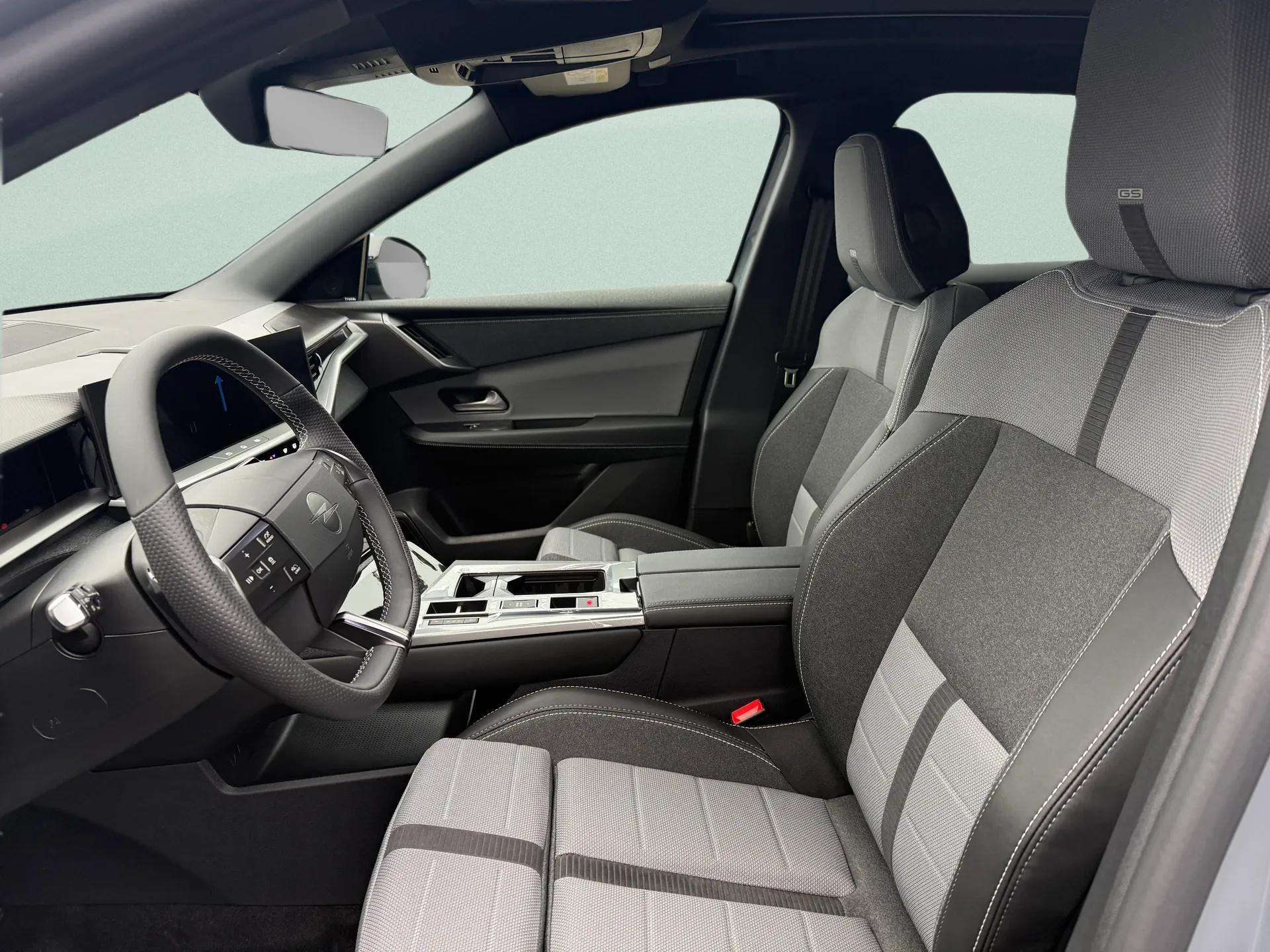 OPEL Grandland ULTIMATE 1.6PHEV eDCT - 10