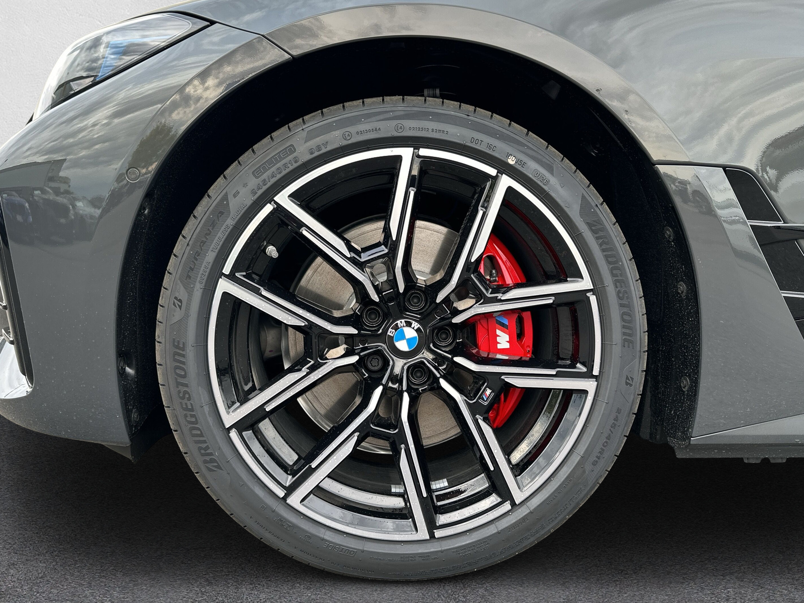 BMW i4 xDrive 40 Edition M Sport - 9