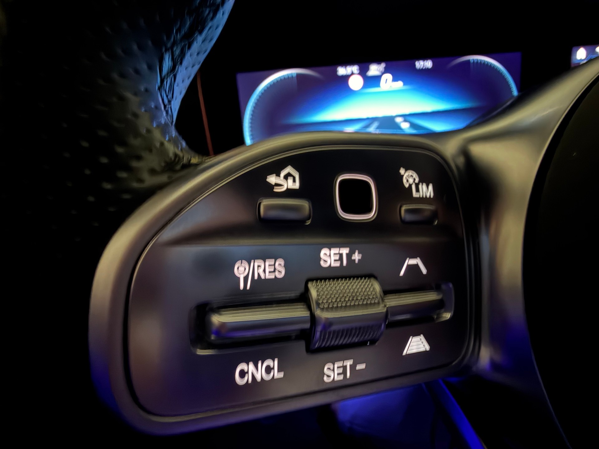 MERCEDES-BENZ CLS 450 4Matic AMG Line 9G-Tronic - 10