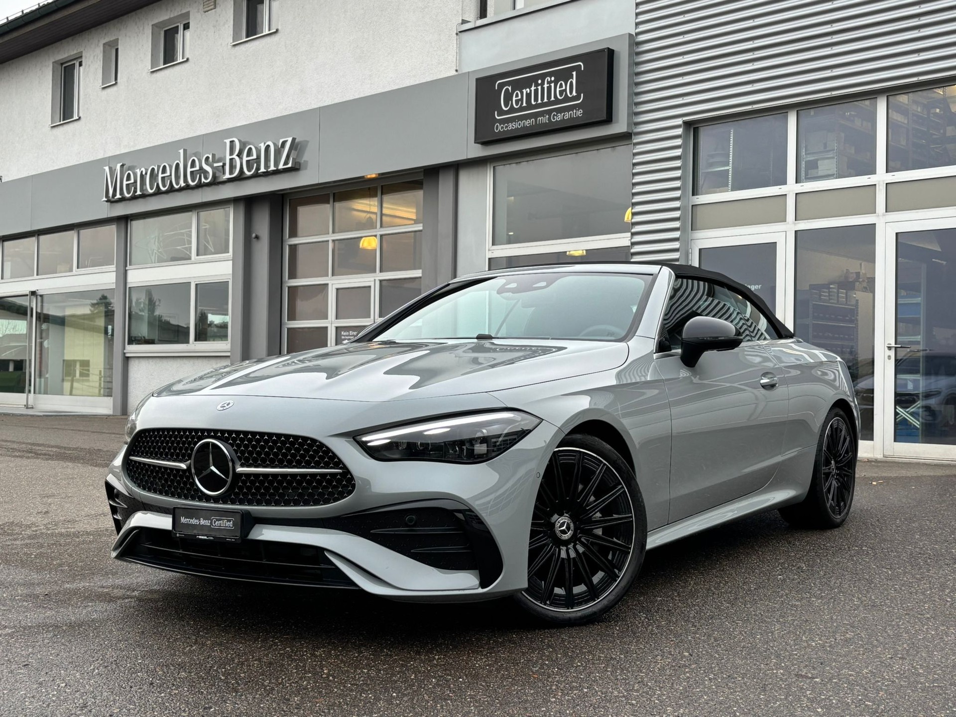 MERCEDES-BENZ CLE 300 AMG-Line 4Matic Cabriolet - 3