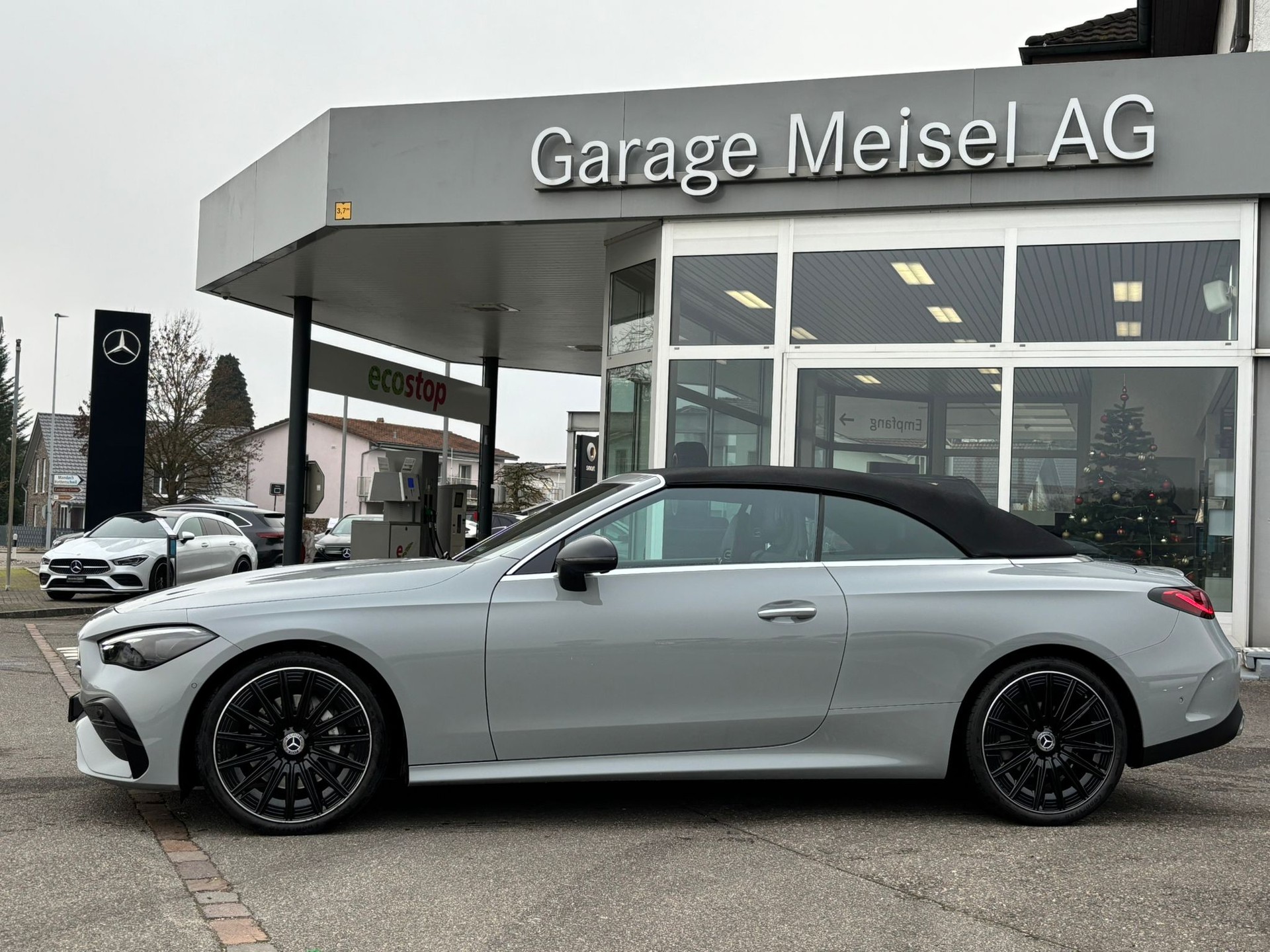 MERCEDES-BENZ CLE 300 AMG-Line 4Matic Cabriolet - 9