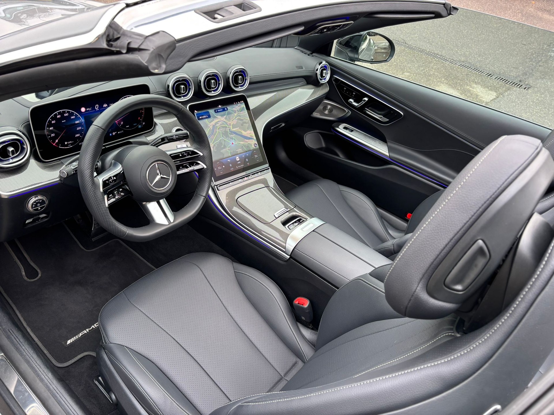 MERCEDES-BENZ CLE 300 AMG-Line 4Matic Cabriolet - 11