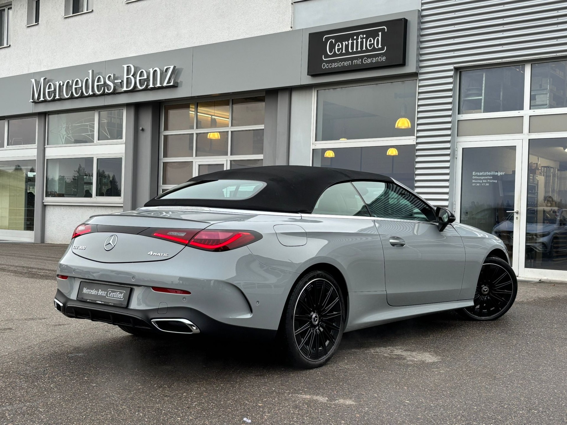 MERCEDES-BENZ CLE 300 AMG-Line 4Matic Cabriolet - 7