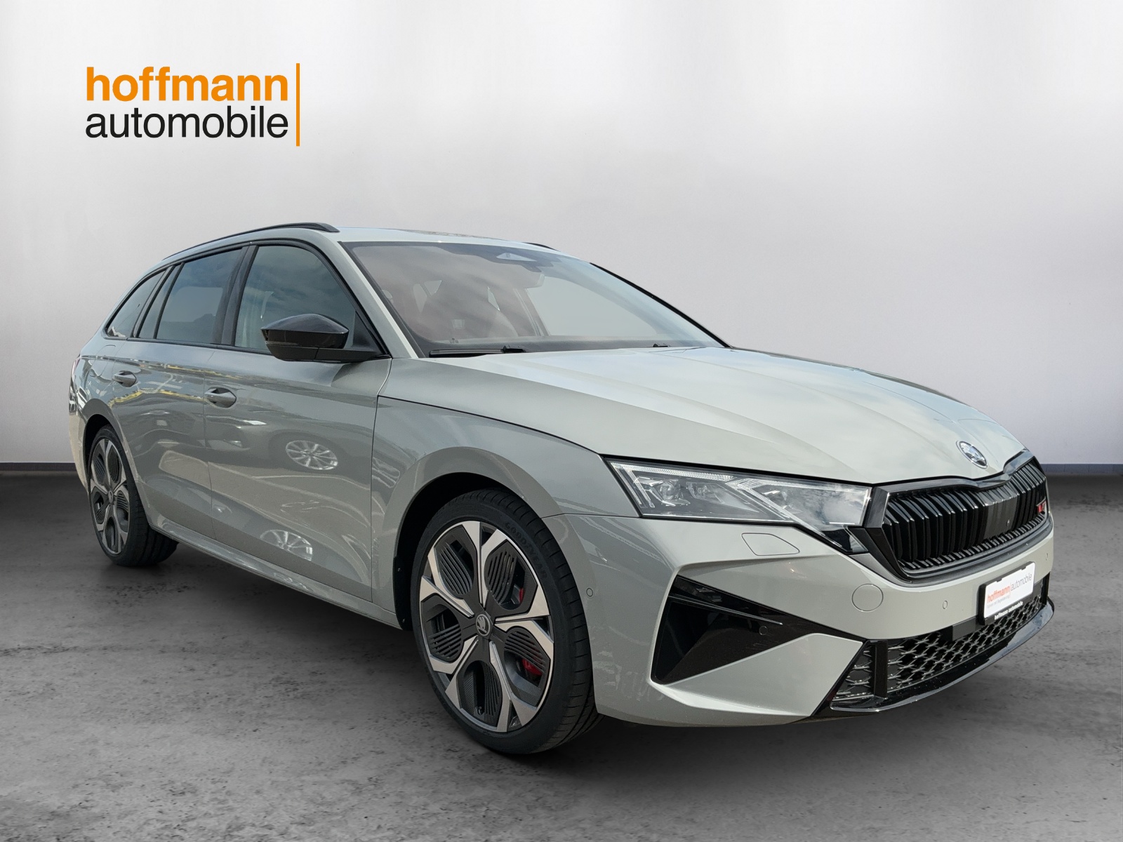 SKODA Octavia Combi 2.0 TSI DSG RS - 3