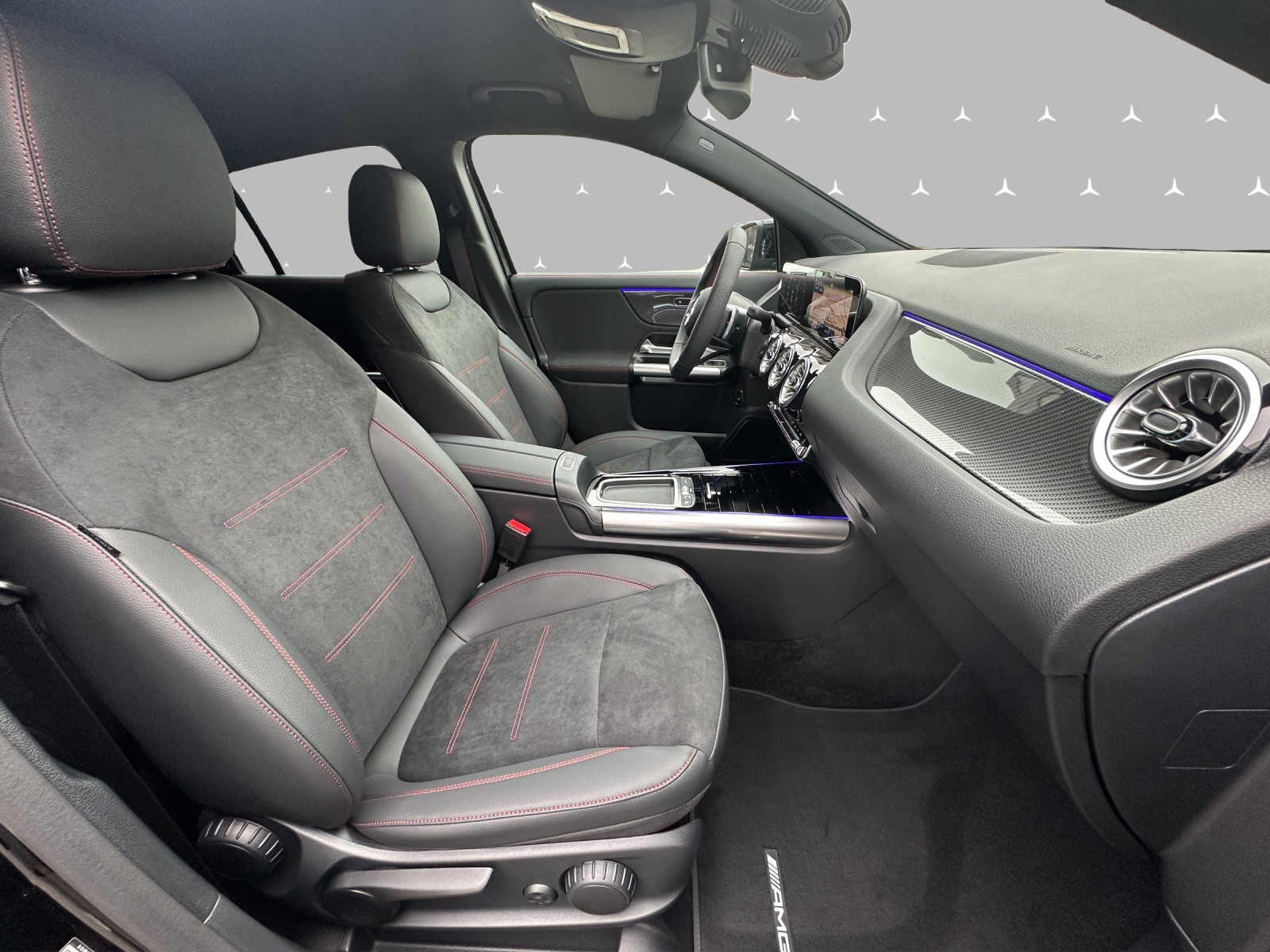 MERCEDES-BENZ GLA 180 7G-DCT - 12
