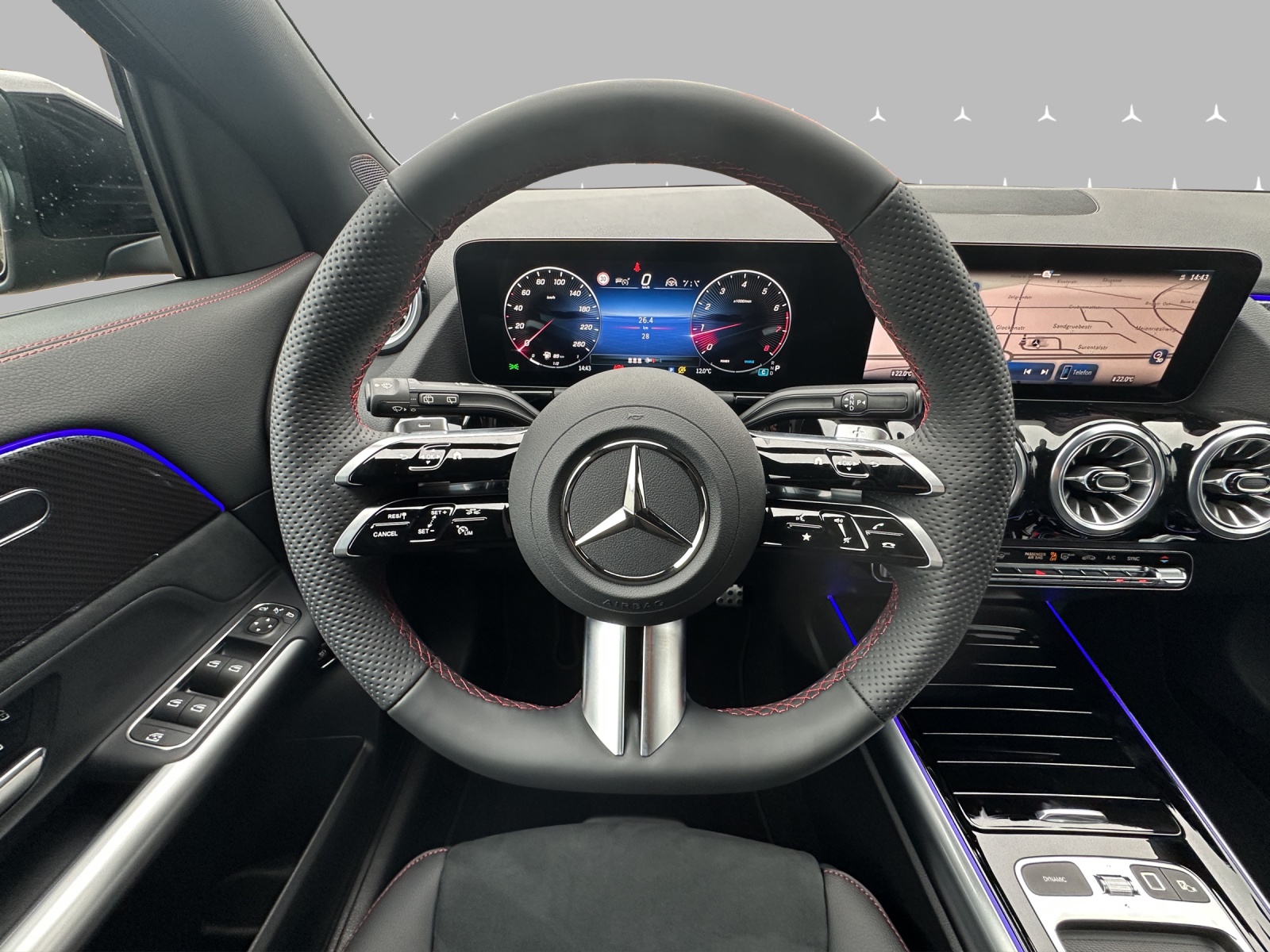 MERCEDES-BENZ GLA 180 7G-DCT - 9