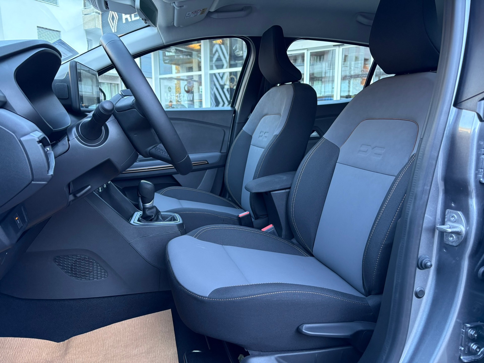 DACIA Sandero Stepway TCe 90 Extreme+ CVT - 7