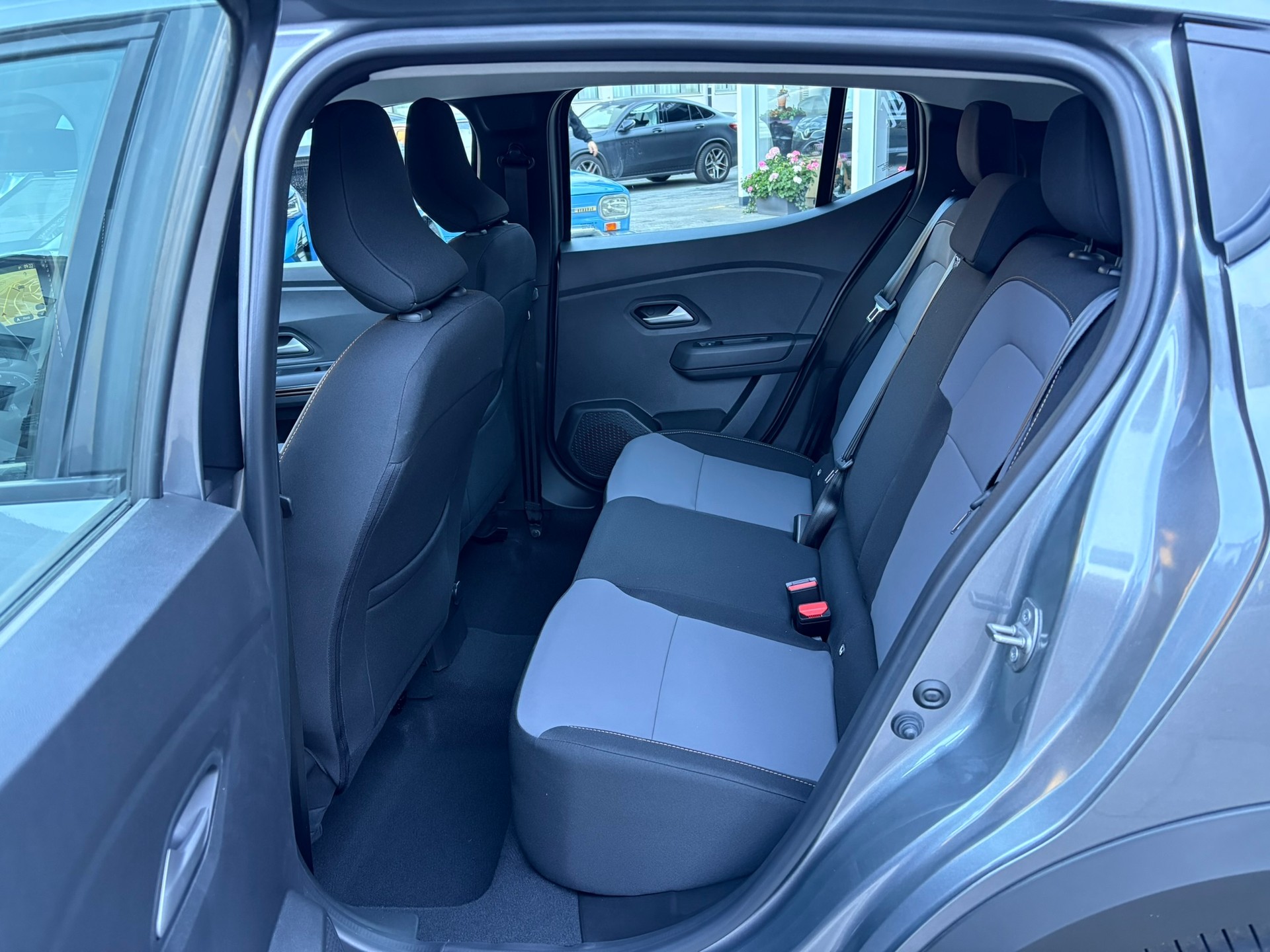 DACIA Sandero Stepway TCe 90 Extreme+ CVT - 10