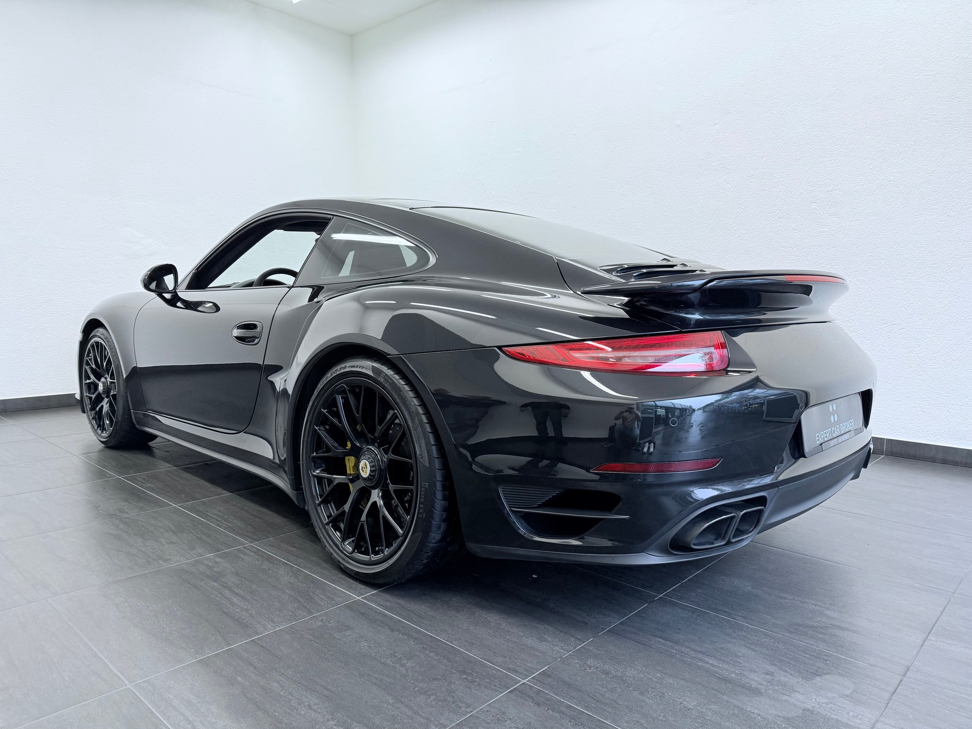 PORSCHE Turbo S - 11