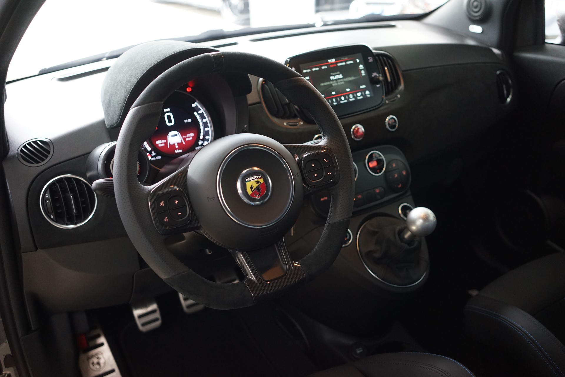 FIAT 695 1.4 16V Turbo Abarth Turismo - 19