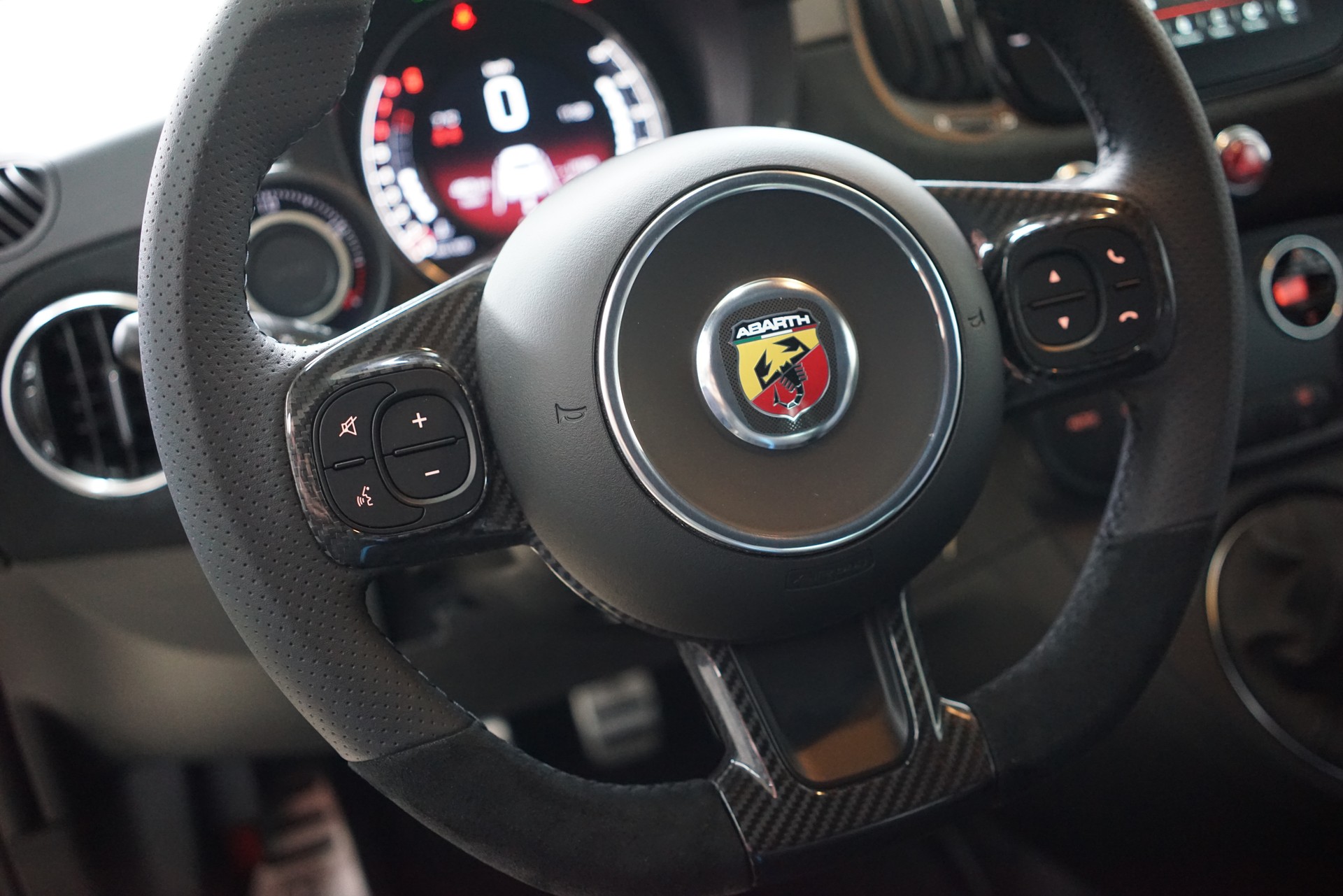 FIAT 695 1.4 16V Turbo Abarth Turismo - 20