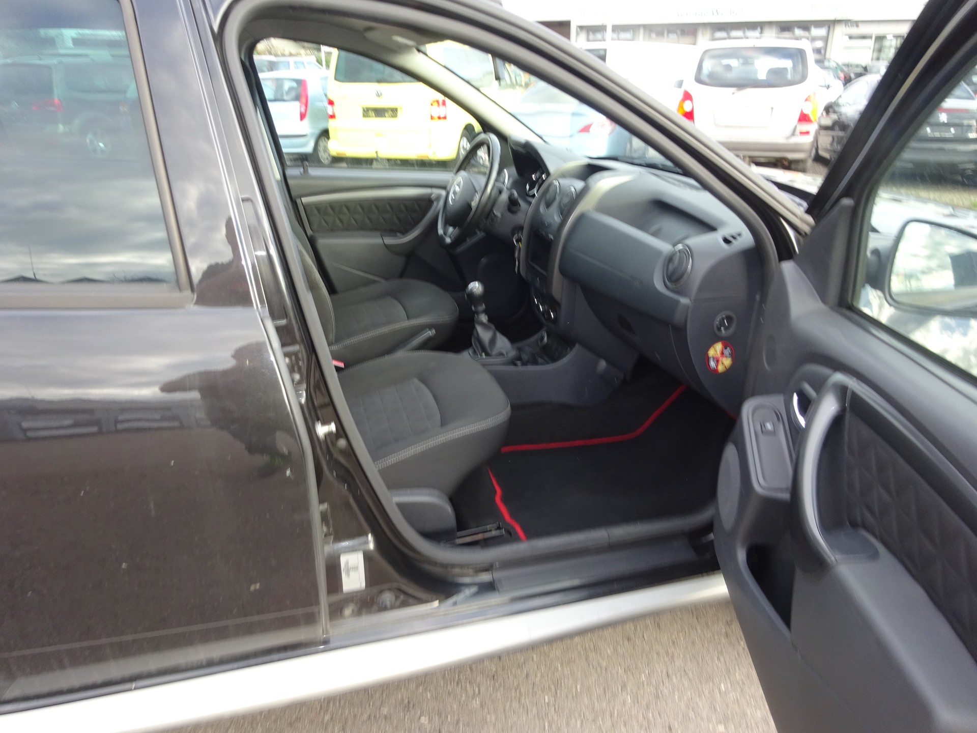 DACIA Duster 1.6 Lauréate 4x4 - 6