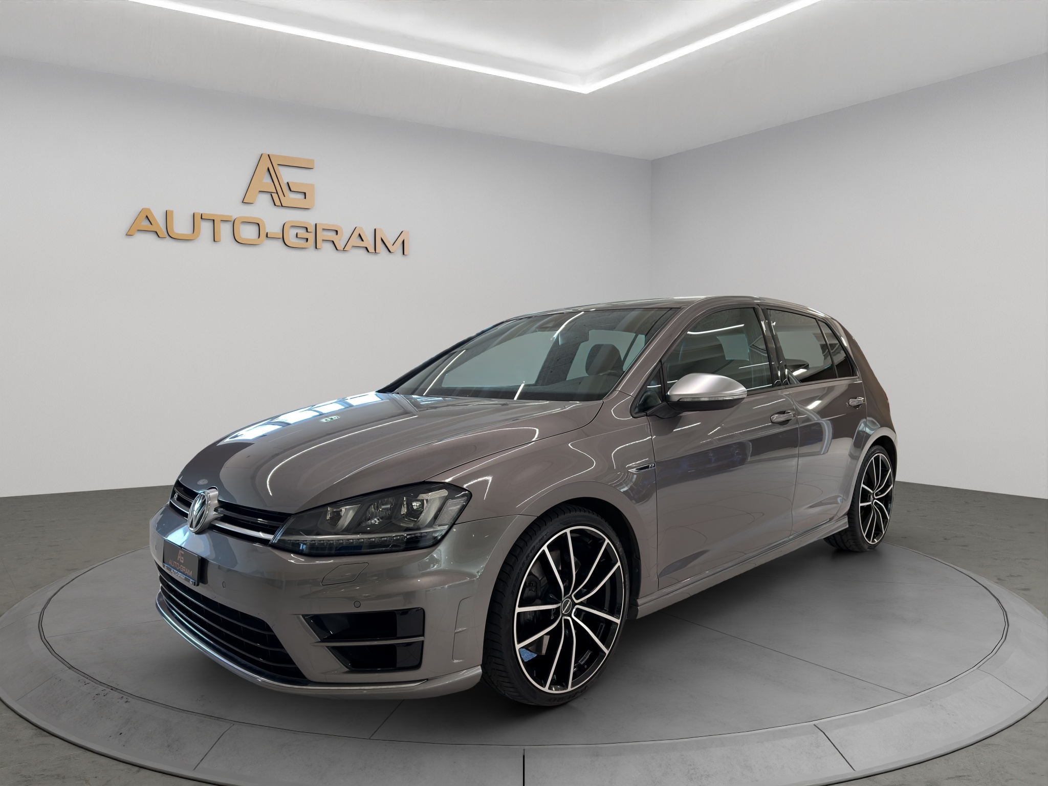 VW GOLF