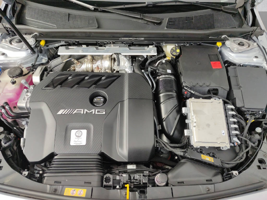 MERCEDES-BENZ A 45 S AMG 4matic+ - 9