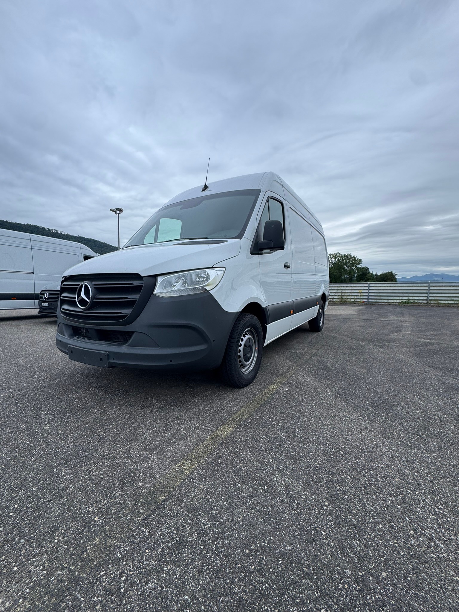 MERCEDES-BENZ Sprinter 317 CDI Standard 9G-TRONIC