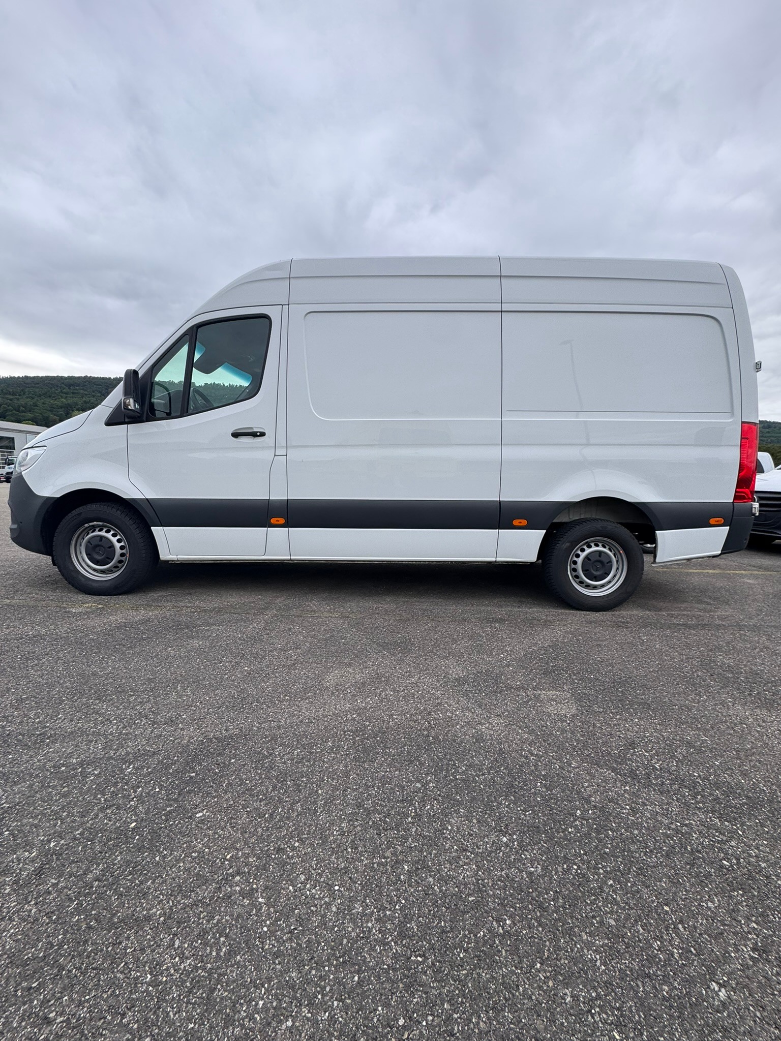 MERCEDES-BENZ Sprinter 317 CDI Standard 9G-TRONIC - 6