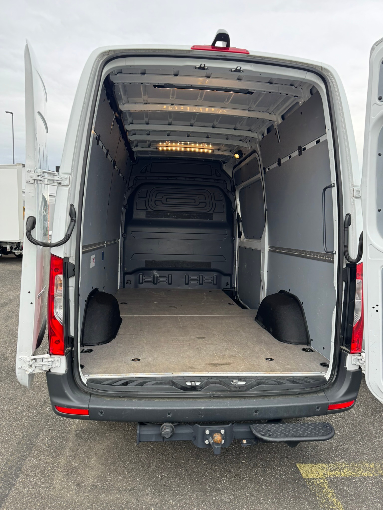 MERCEDES-BENZ Sprinter 317 CDI Standard 9G-TRONIC - 5