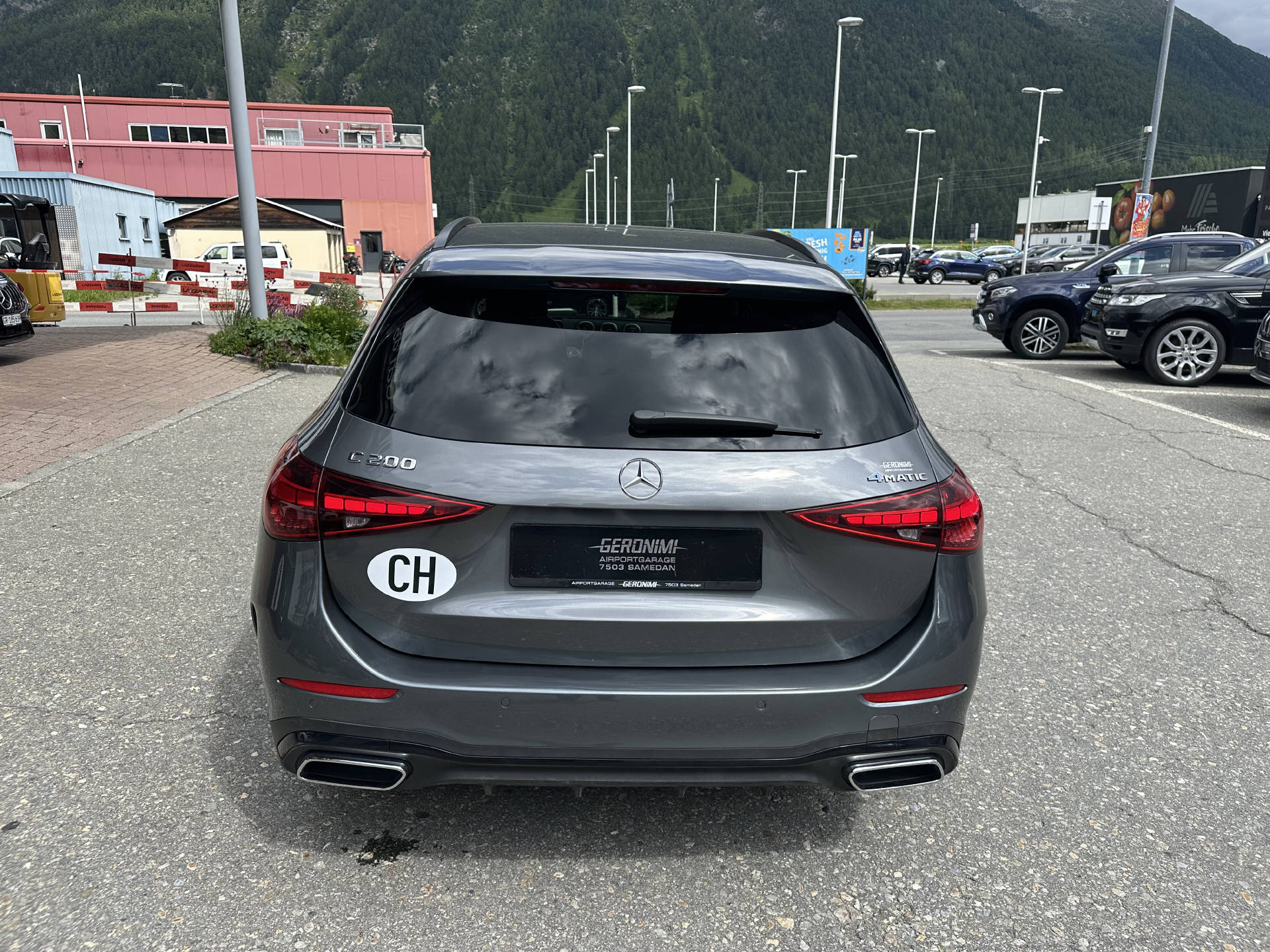 MERCEDES-BENZ C 200 AMG Line 4matic Kombi - 8