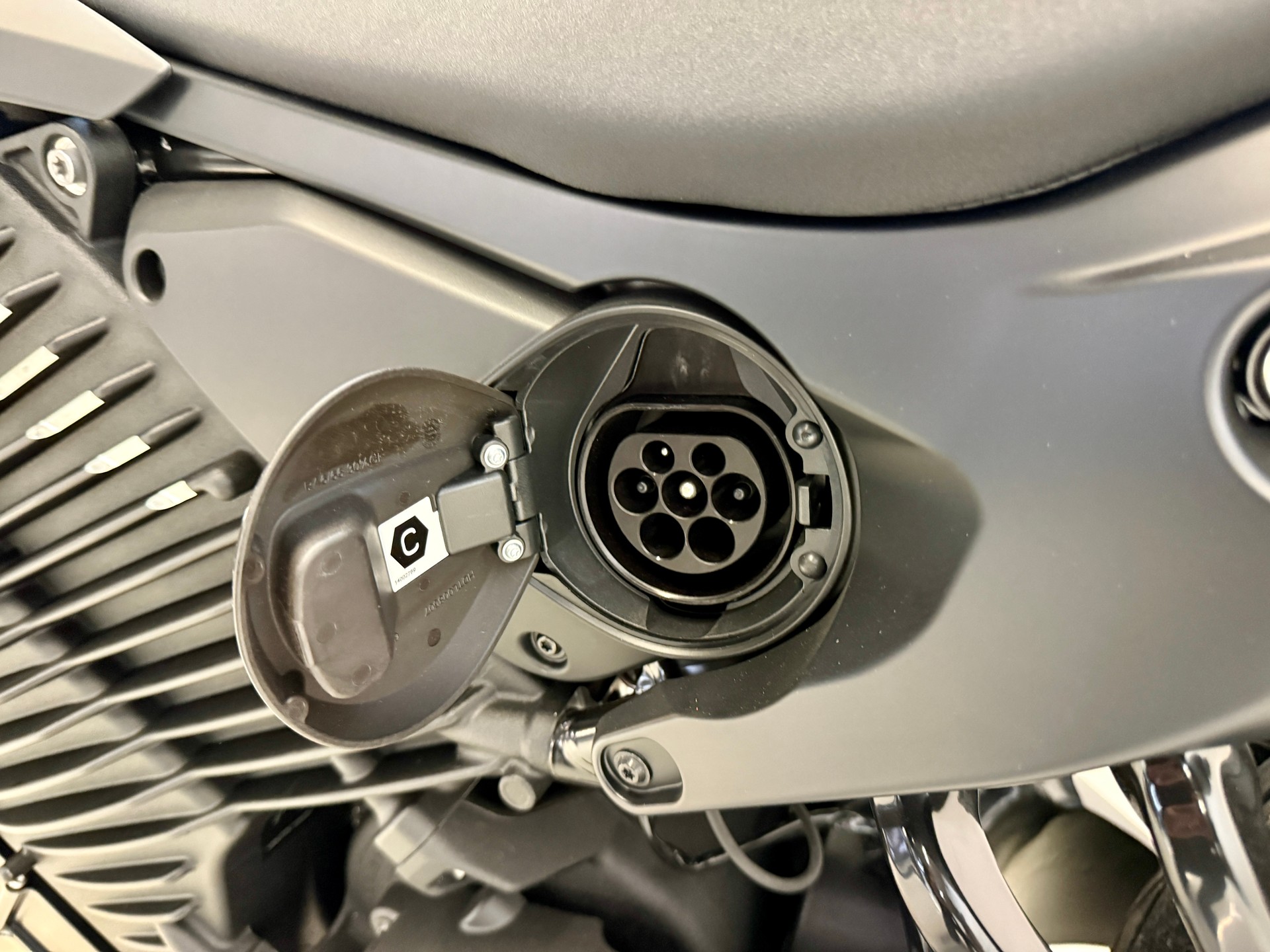 LIVEWIRE S2 Alpinista - 11