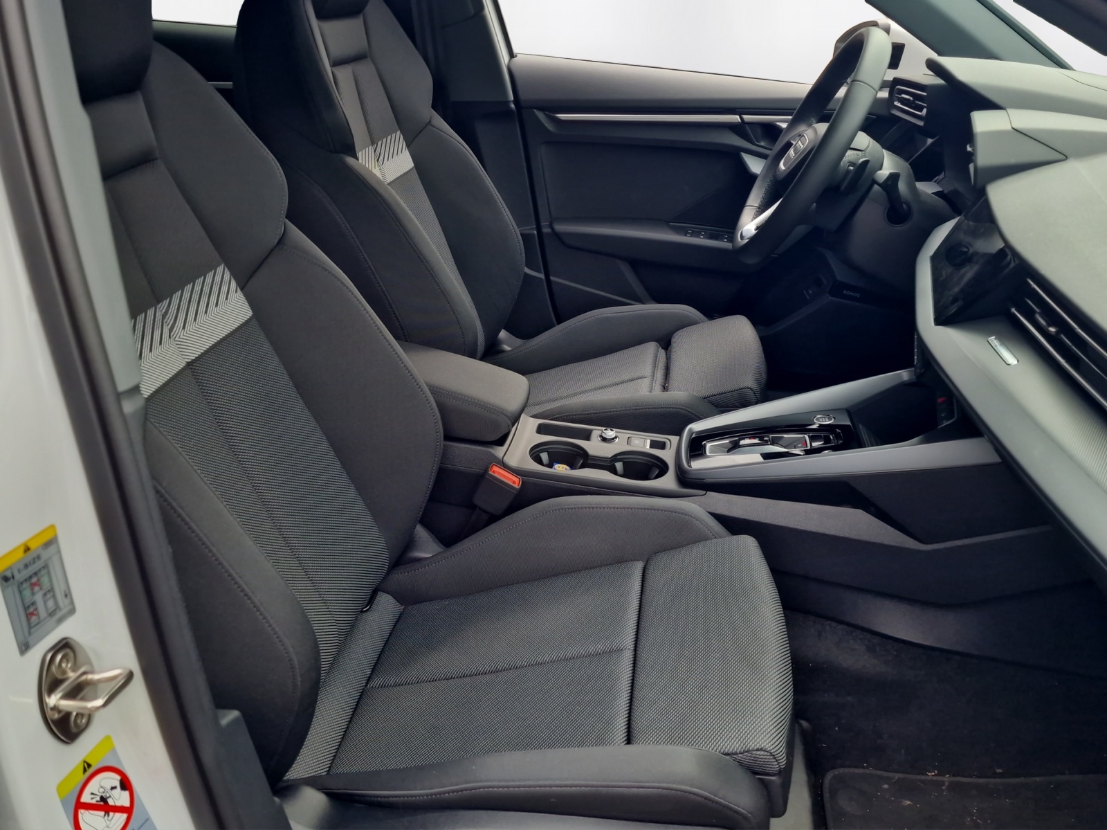 AUDI A3 Sportback TFSI 110 kW Attraction S tronic - 12