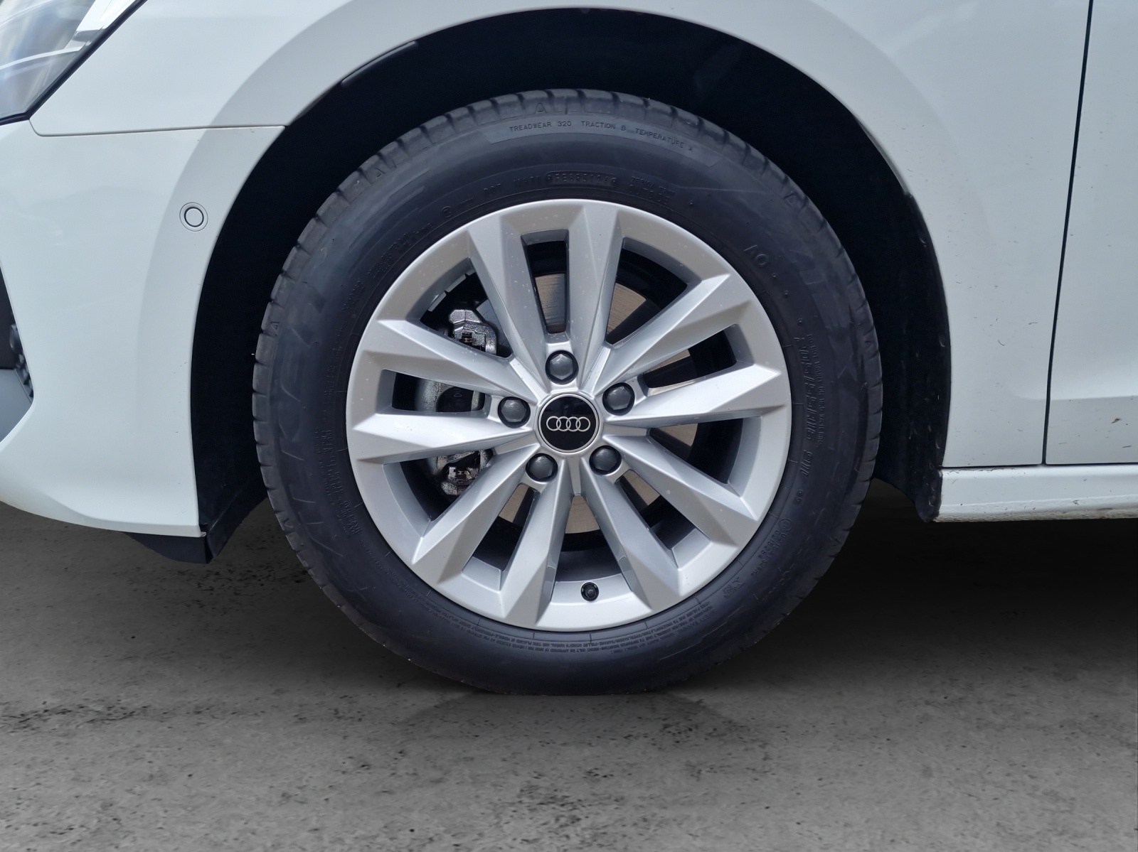 AUDI A3 Sportback TFSI 110 kW Attraction S tronic - 11