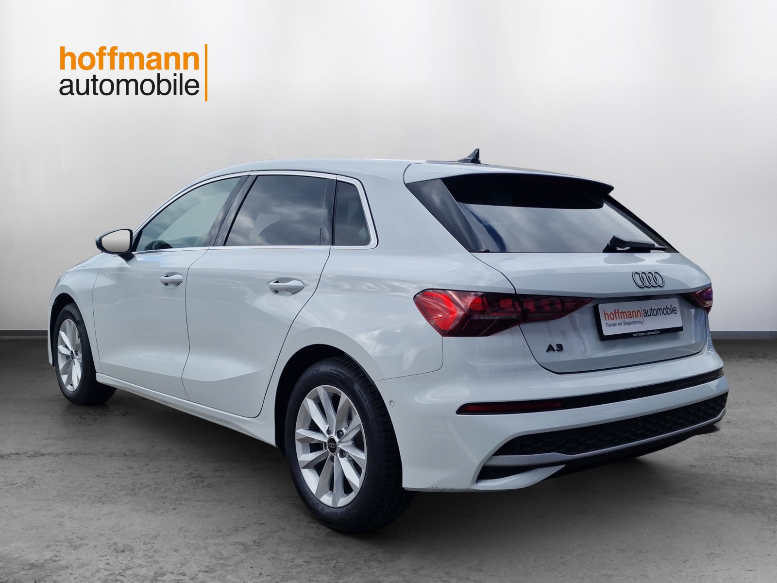 AUDI A3 Sportback TFSI 110 kW Attraction S tronic - 6