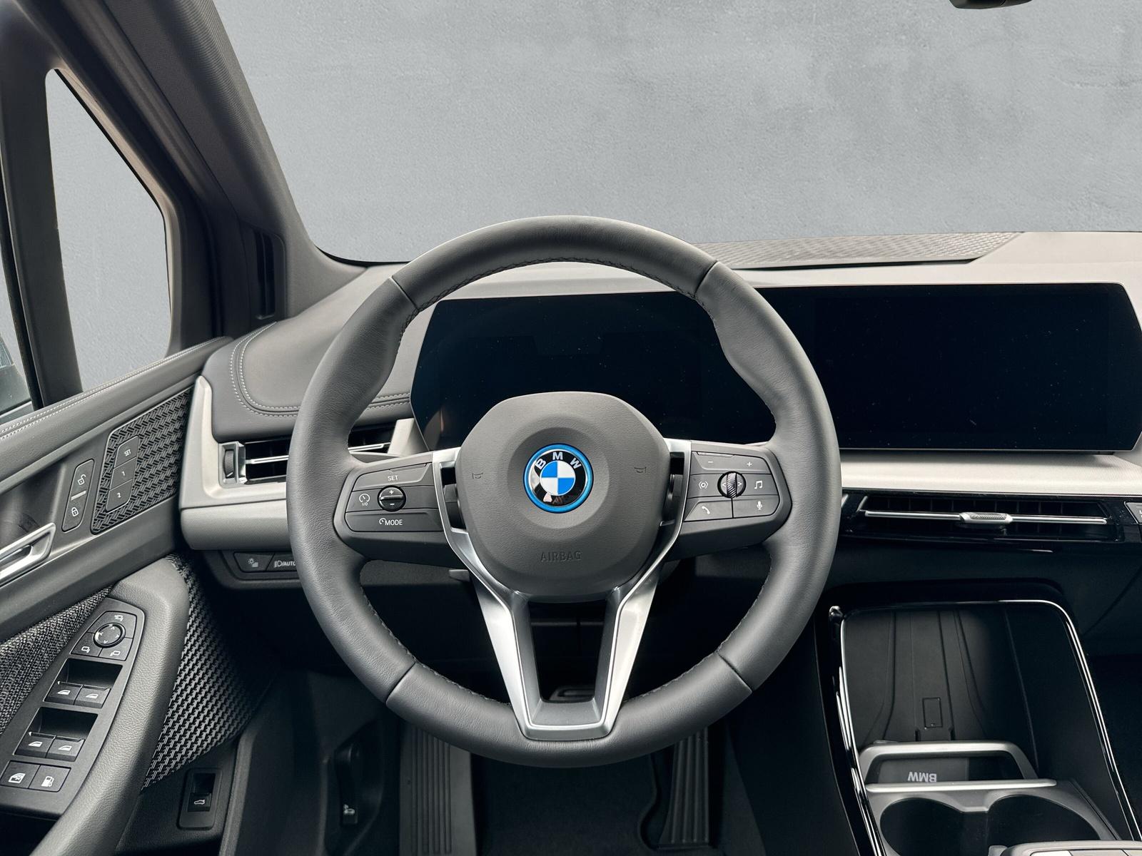 BMW 225e xDrive Active Tourer U06 (CH) AHK 📍 - 9