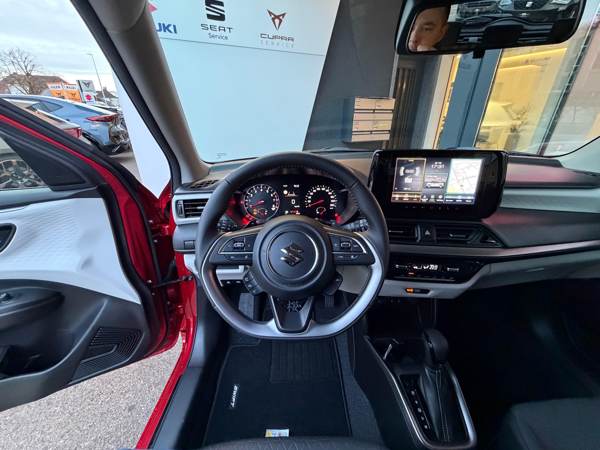 SUZUKI Swift 1.2 Sakura Top Hybrid - 10