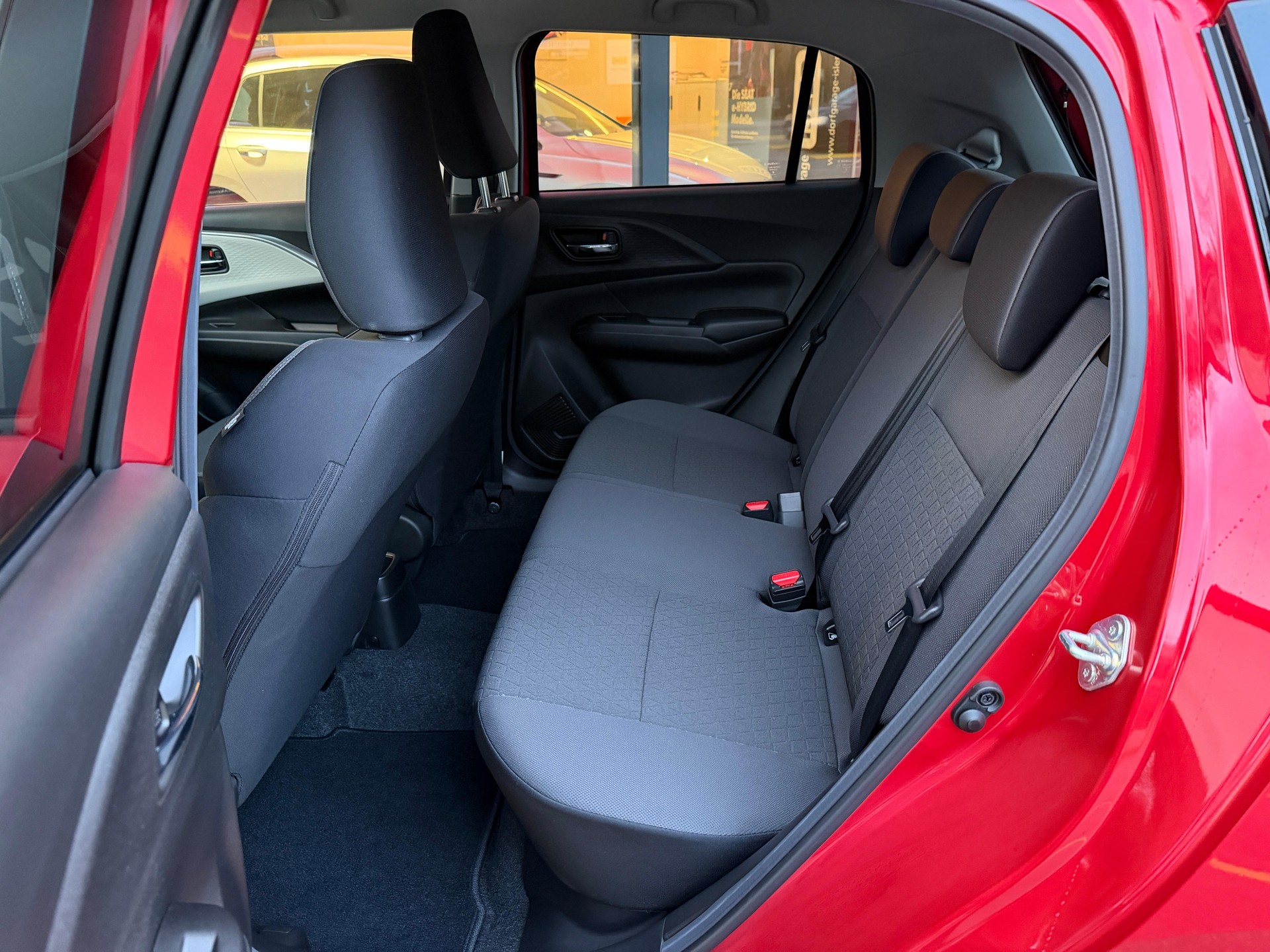 SUZUKI Swift 1.2 Sakura Top Hybrid - 7