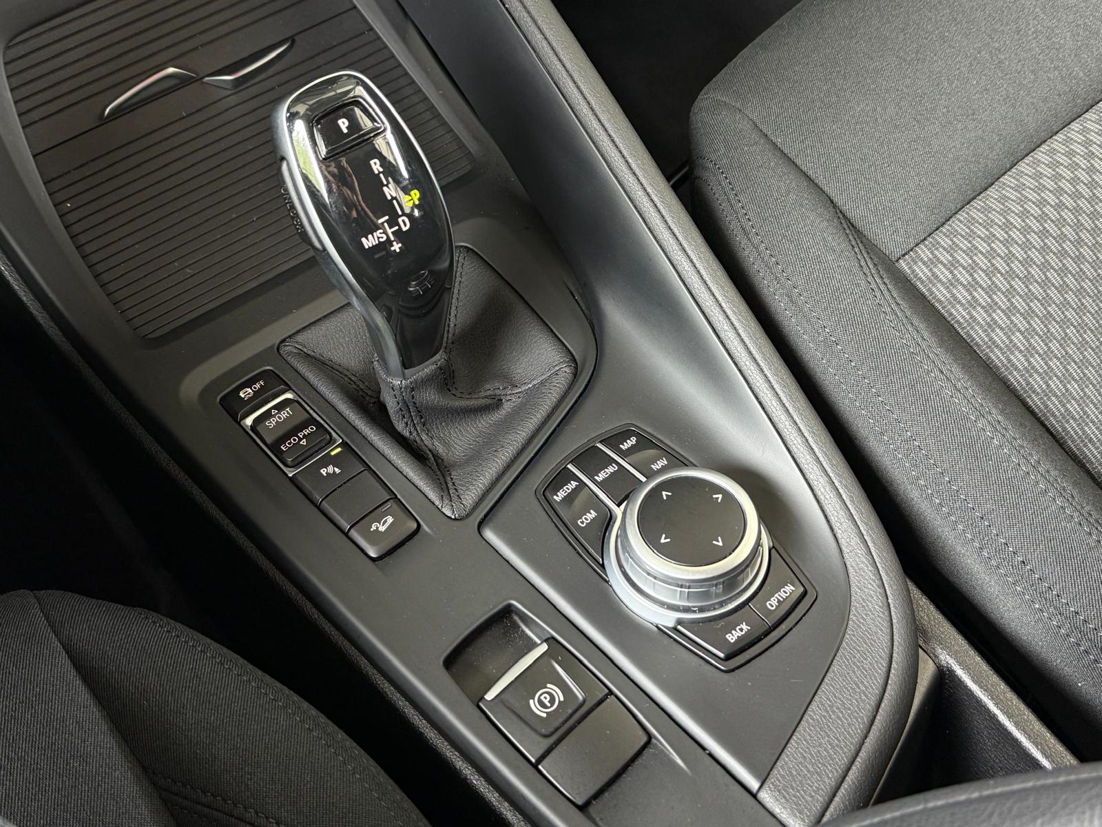 BMW X1 18d xDrive-15