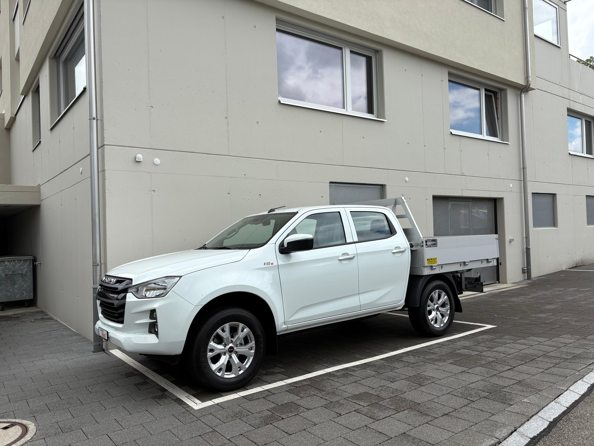 ISUZU D-MAX 1.9 CrewCab N60BB 4x4 AT - 8