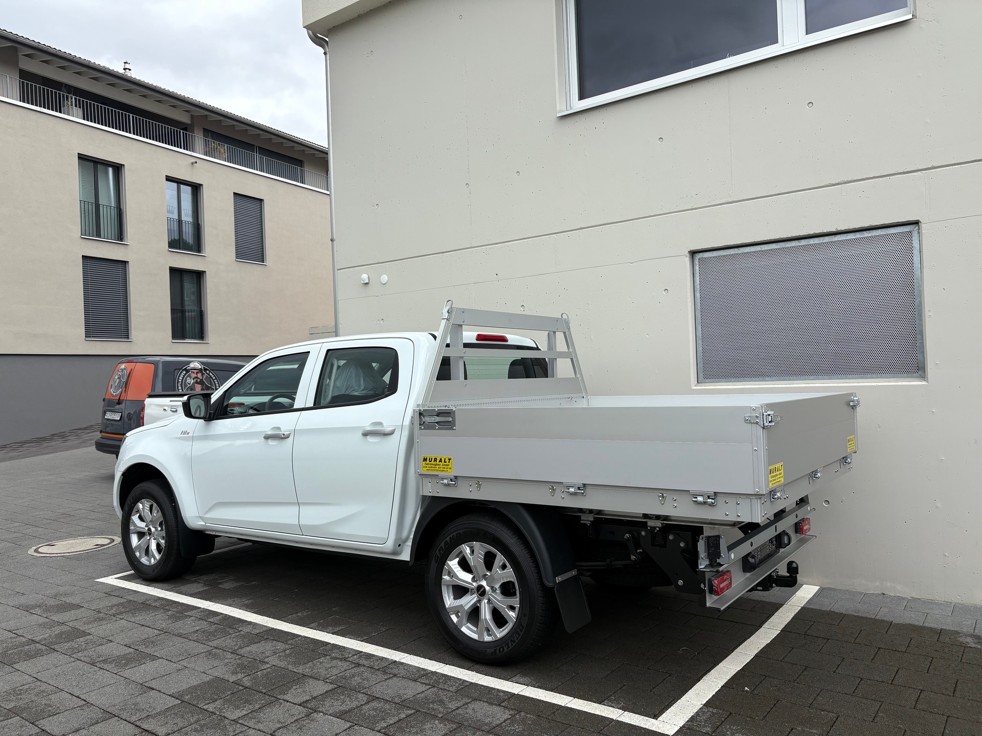 ISUZU D-MAX 1.9 CrewCab N60BB 4x4 AT - 7
