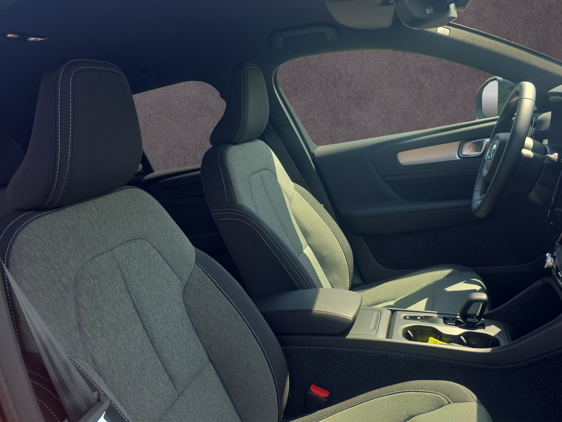 VOLVO XC40 2.0 B3 MH Core - 13