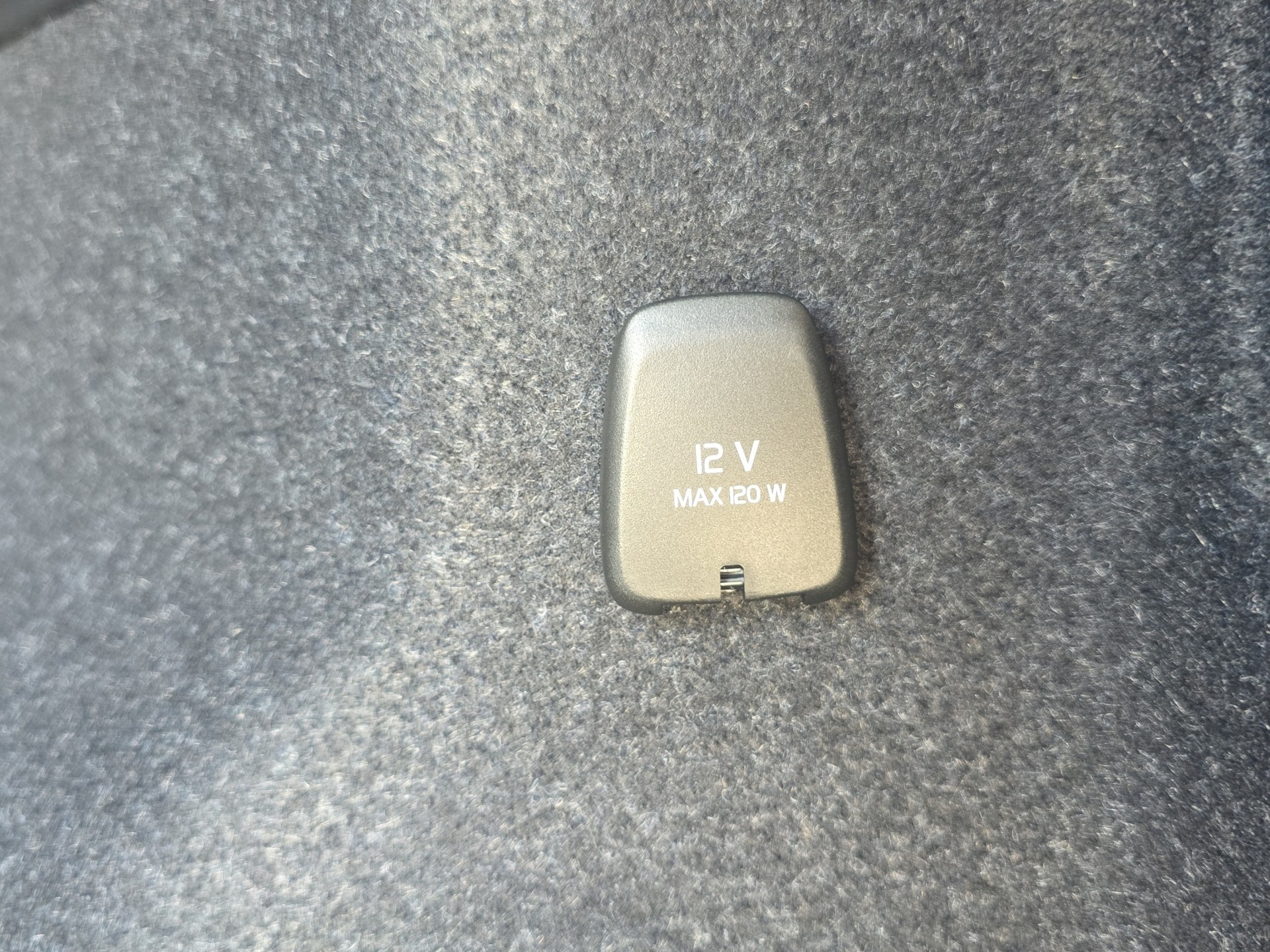 VOLVO XC40 2.0 B3 MH Core - 21