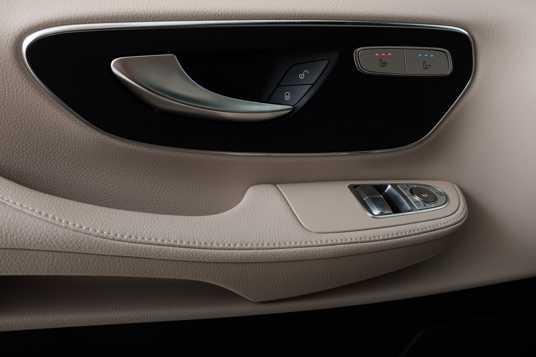 MERCEDES-BENZ V 250 d Avantgarde - 10