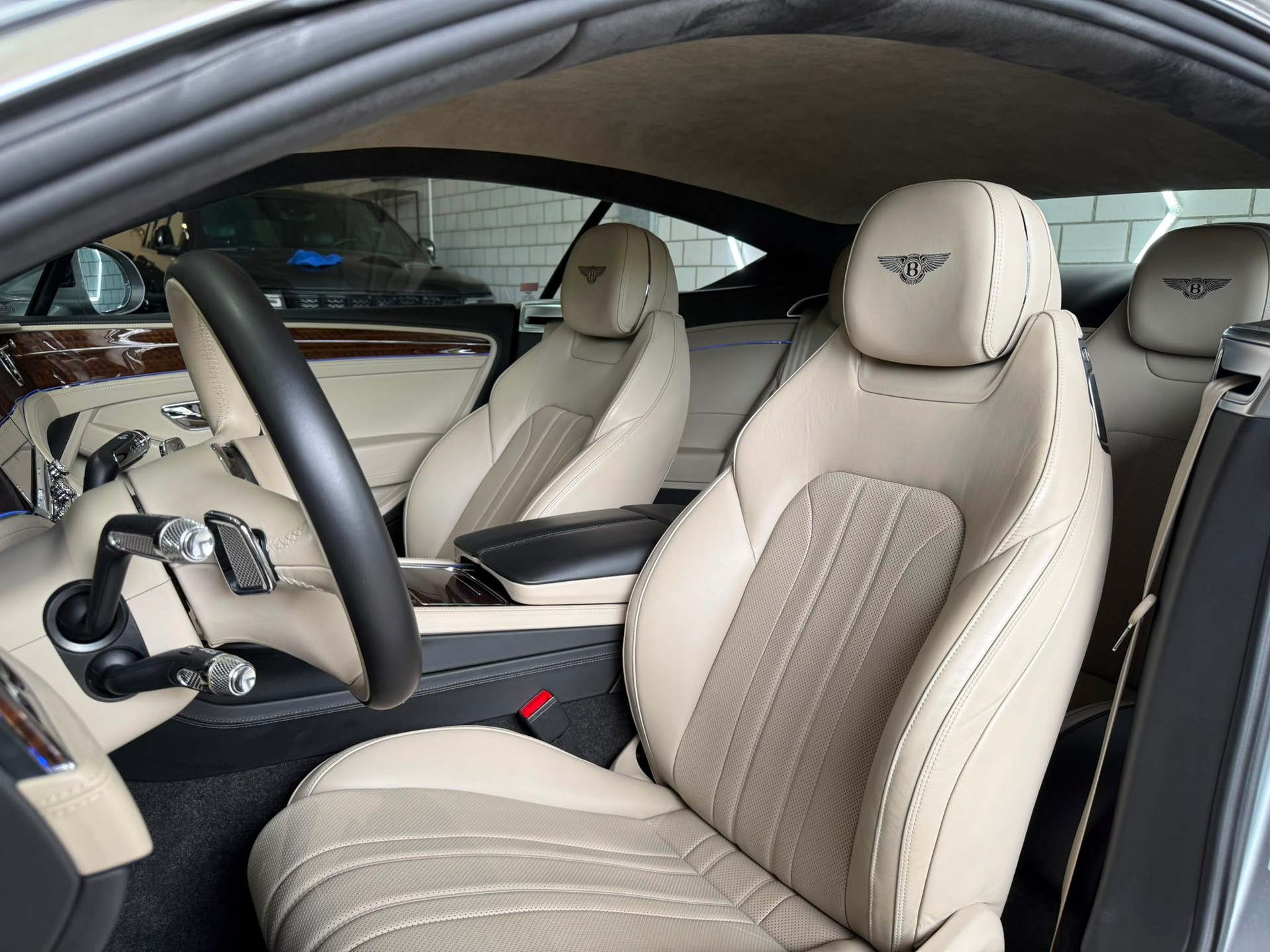 BENTLEY Continental GT 6.0 W12 - 11