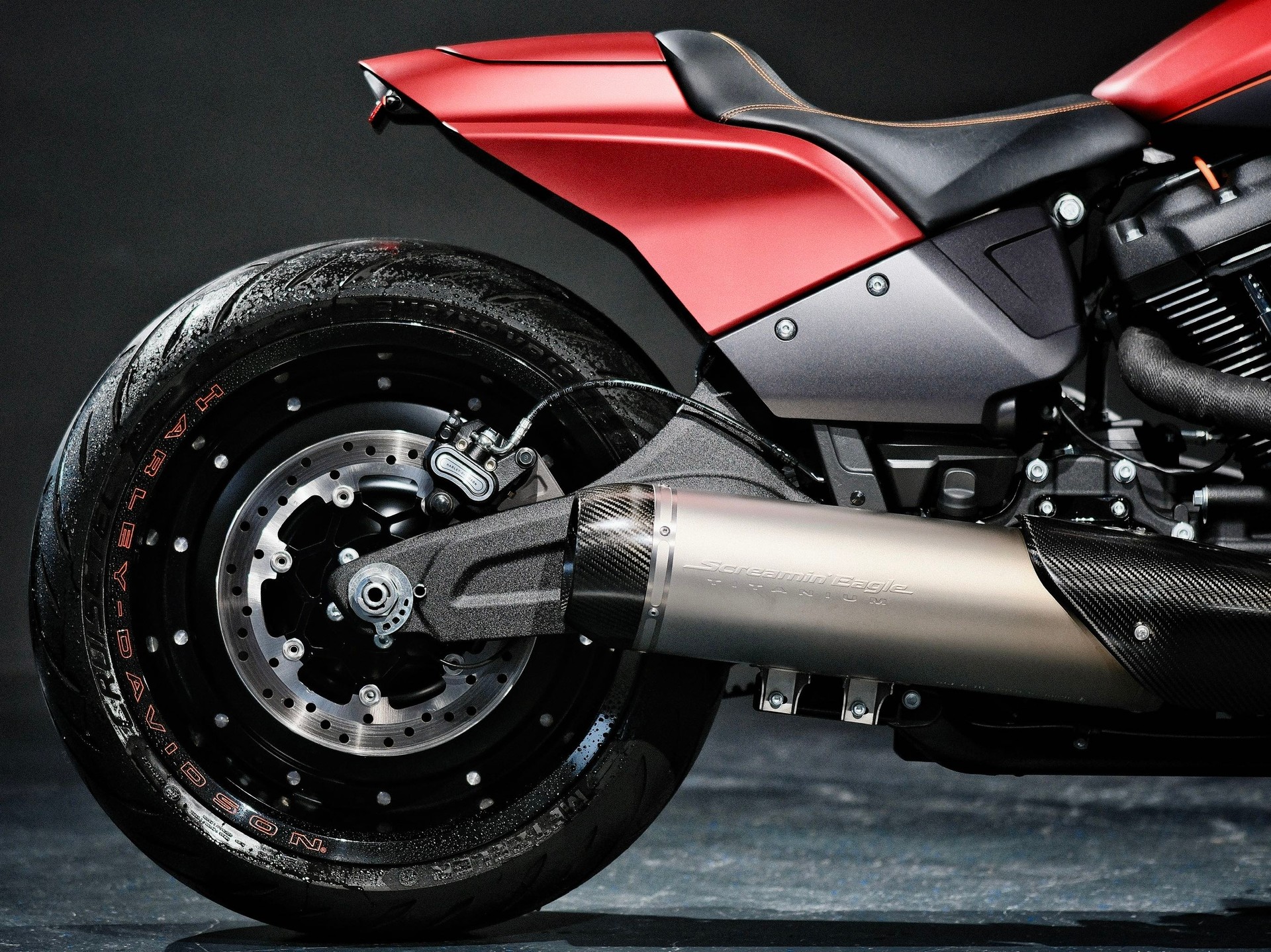 HARLEY-DAVIDSON FXDRS 114 ABS - 9