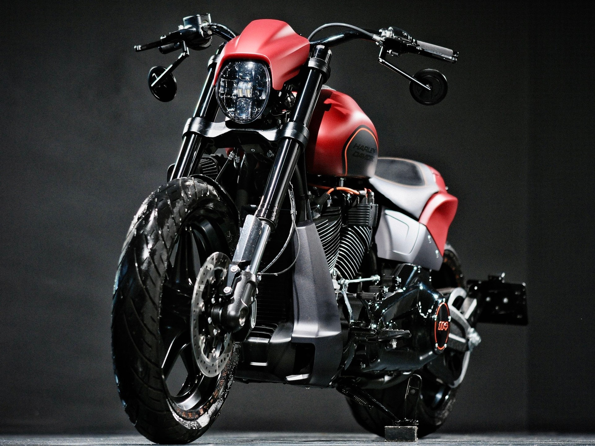HARLEY-DAVIDSON FXDRS 114 ABS - 5
