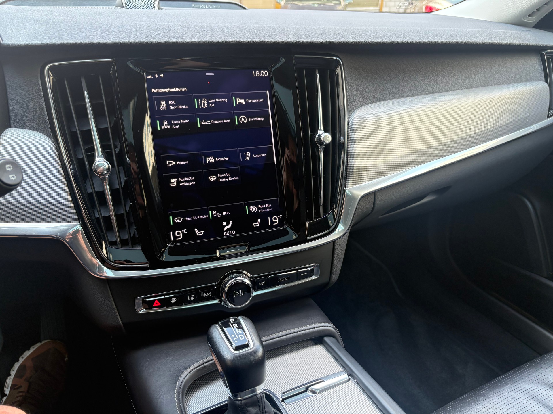 VOLVO V90 T6 AWD Inscription Geartronic - 15