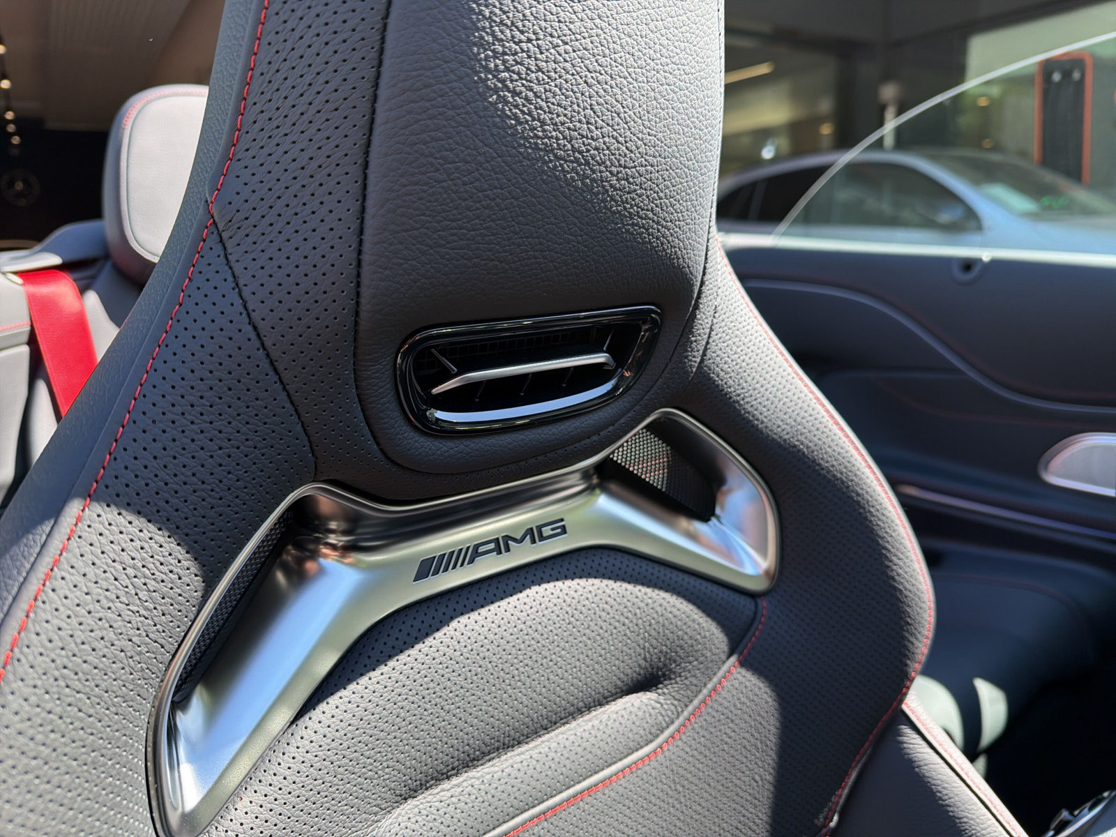 MERCEDES-BENZ CLE AMG 53 Cabrio 4Matic+ 9G-Tronic - 23