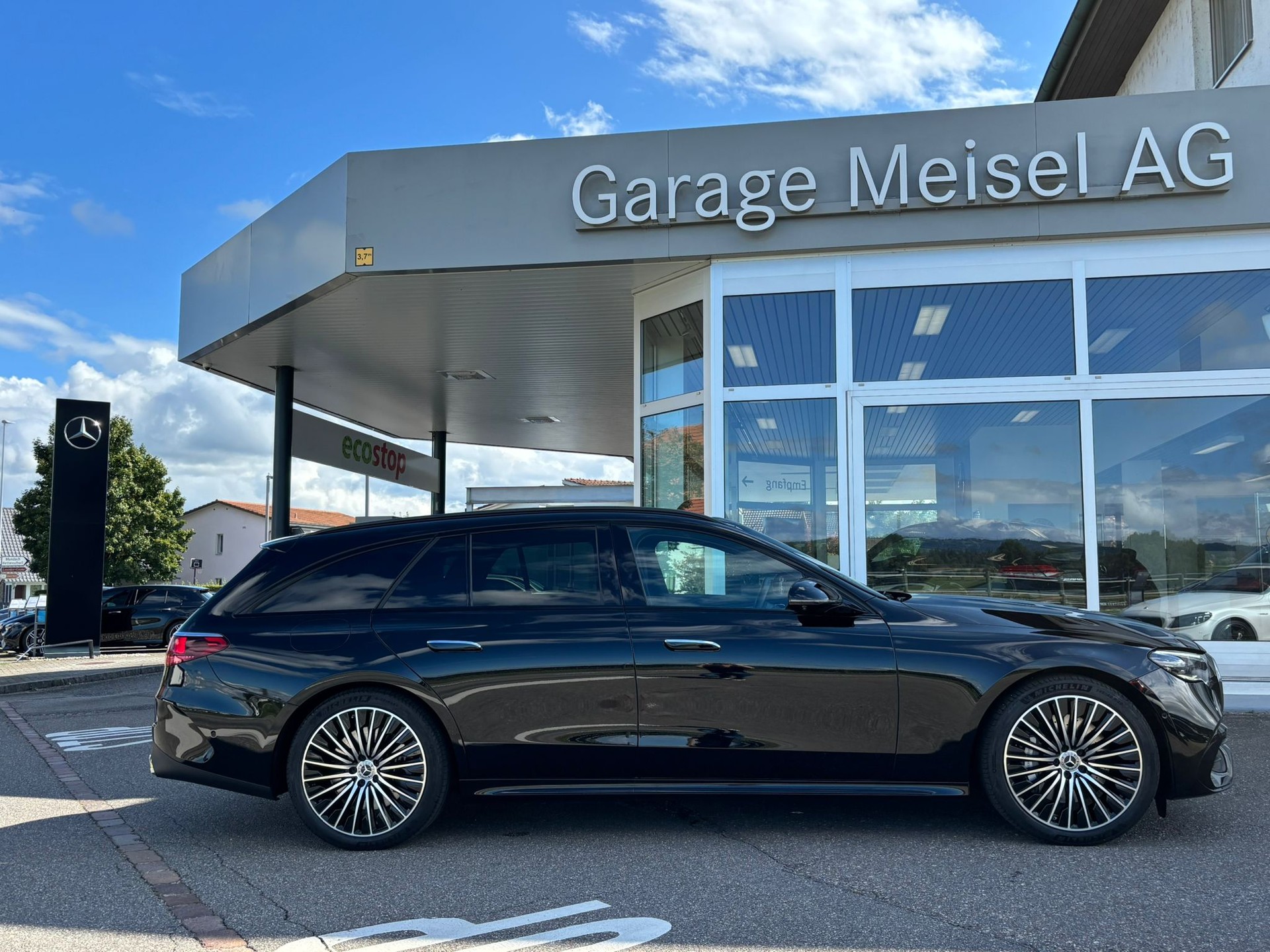 MERCEDES-BENZ E 300 de AMG-Line 4Matic Kombi - 5