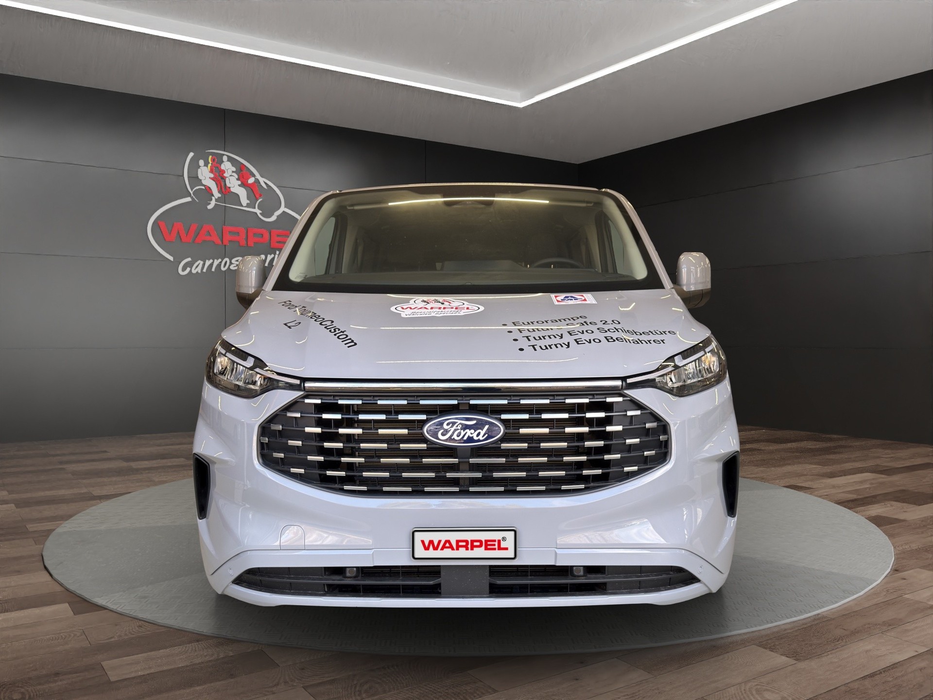 FORD Tourneo Bus 320 L2H1 Titanium Automat 4x4 - 4
