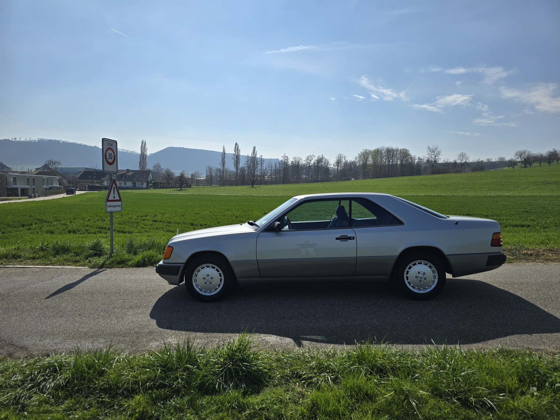 MERCEDES-BENZ 230 - 4