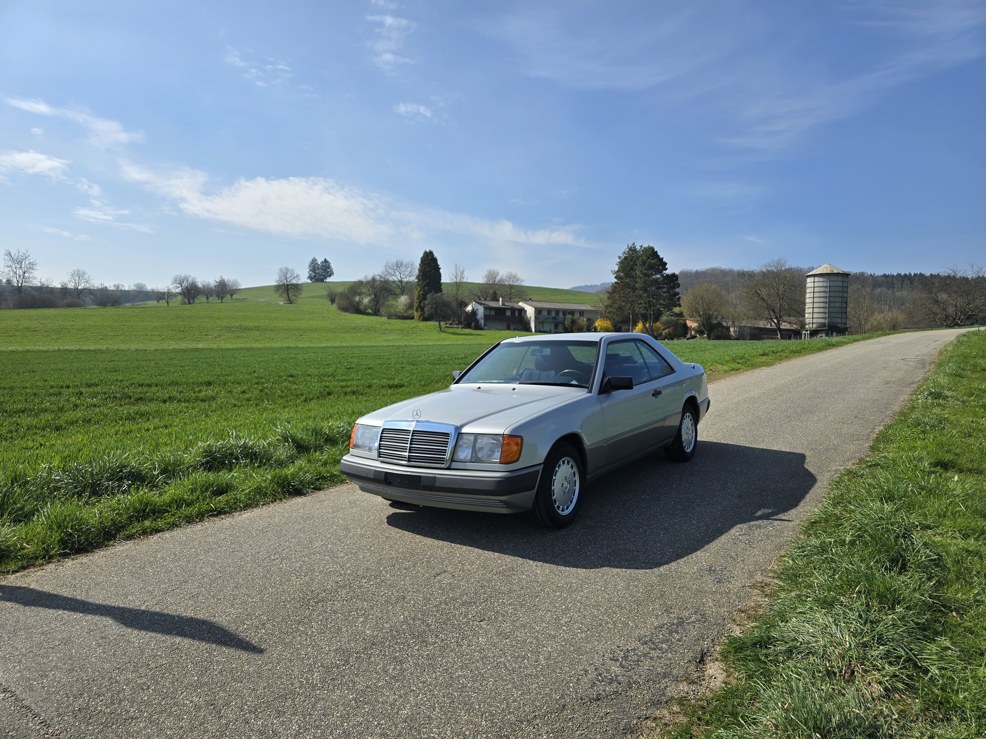 MERCEDES-BENZ 230 - 2