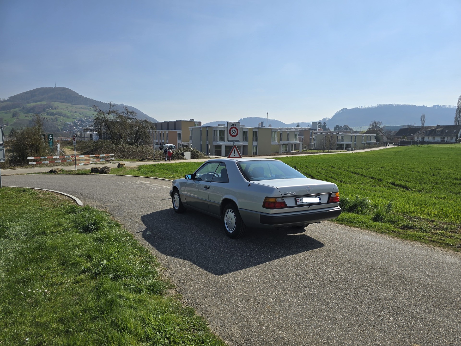 MERCEDES-BENZ 230 - 5