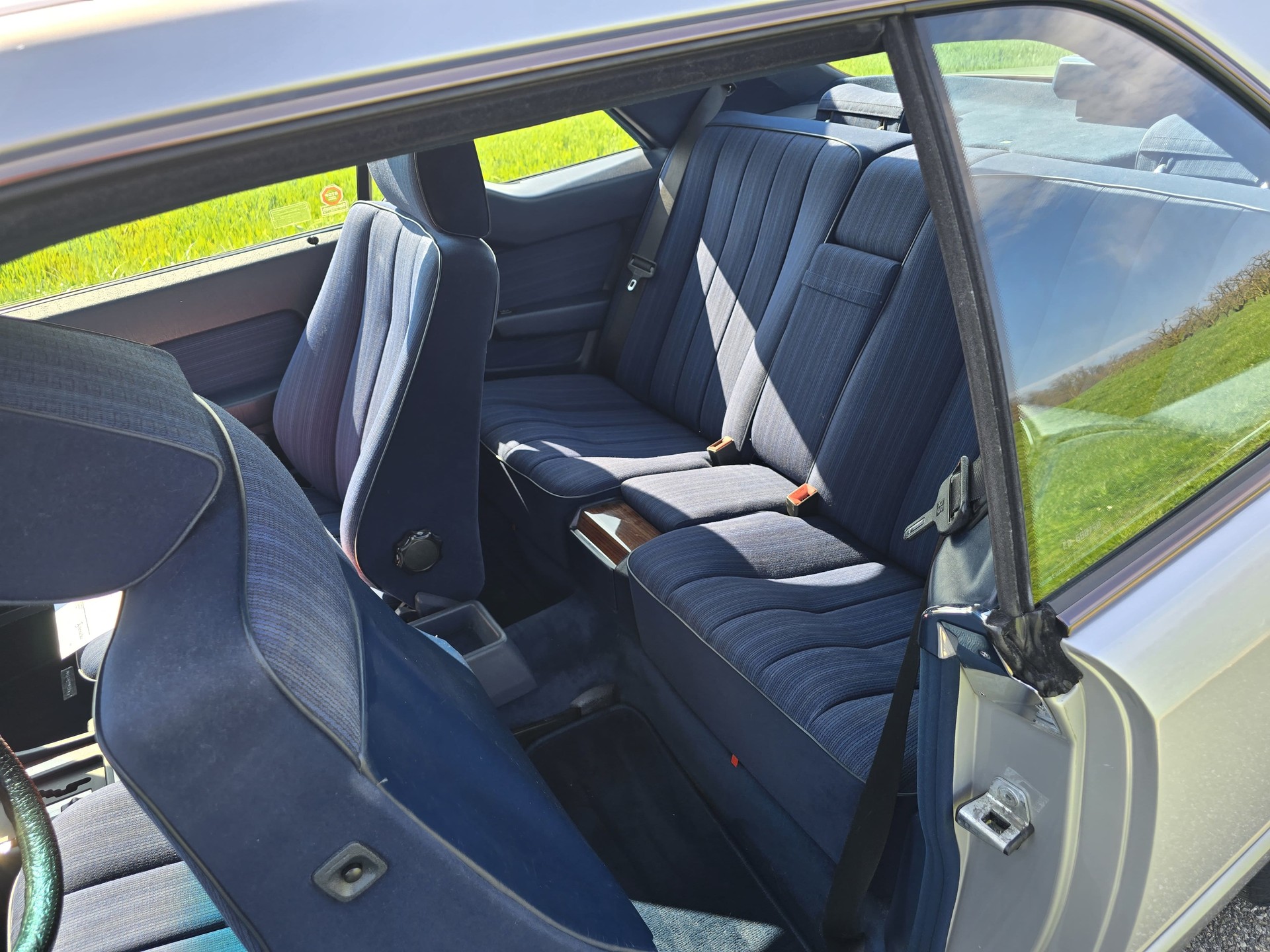 MERCEDES-BENZ 230 - 11